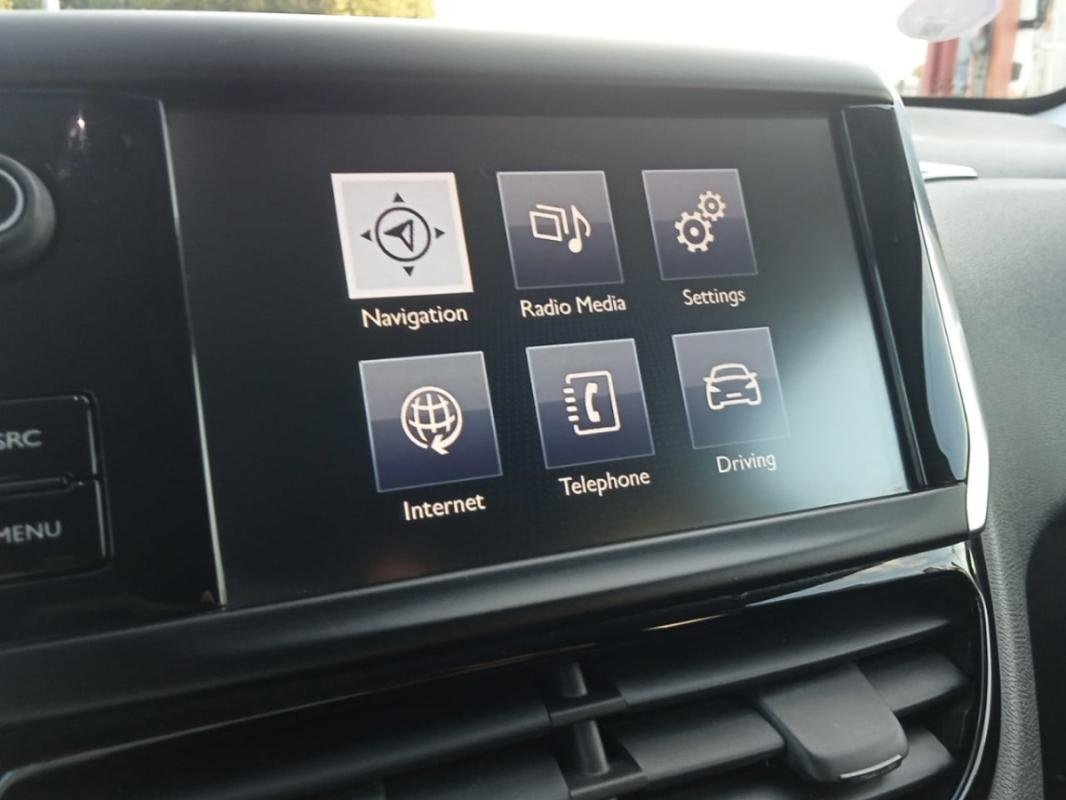 Peugeot 208 - Photo 22