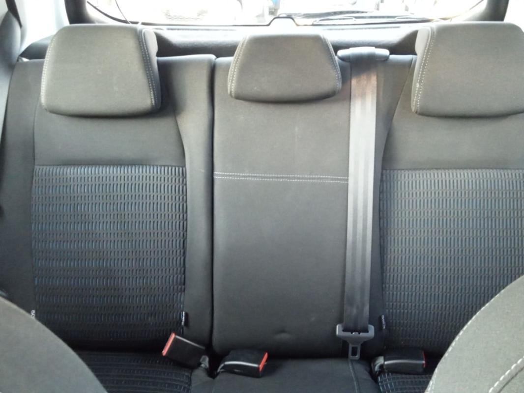 Peugeot 208 - Photo 29