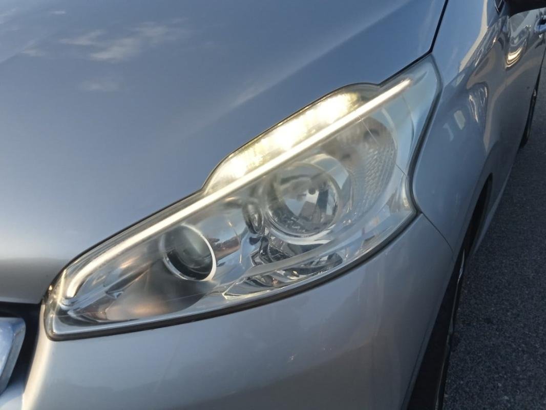 Peugeot 208 - Photo 33
