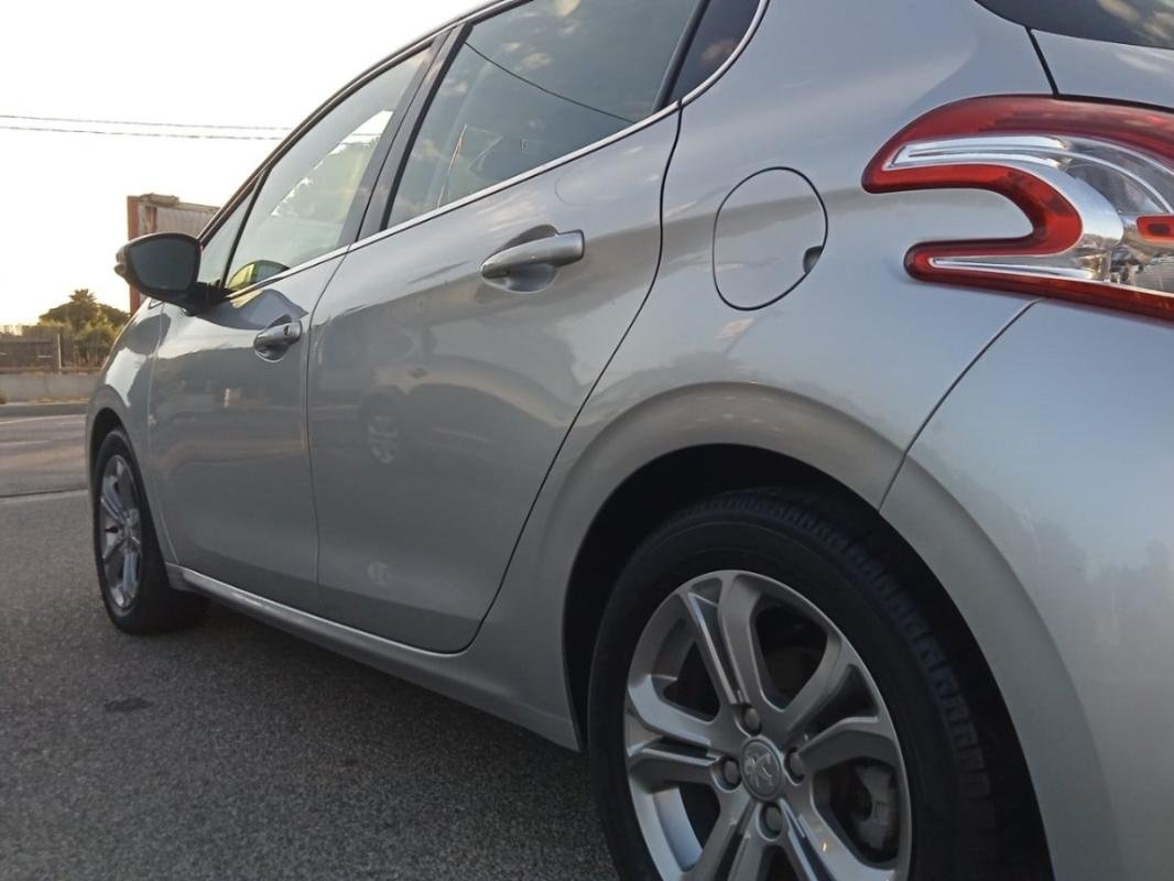 Peugeot 208 - Photo 35