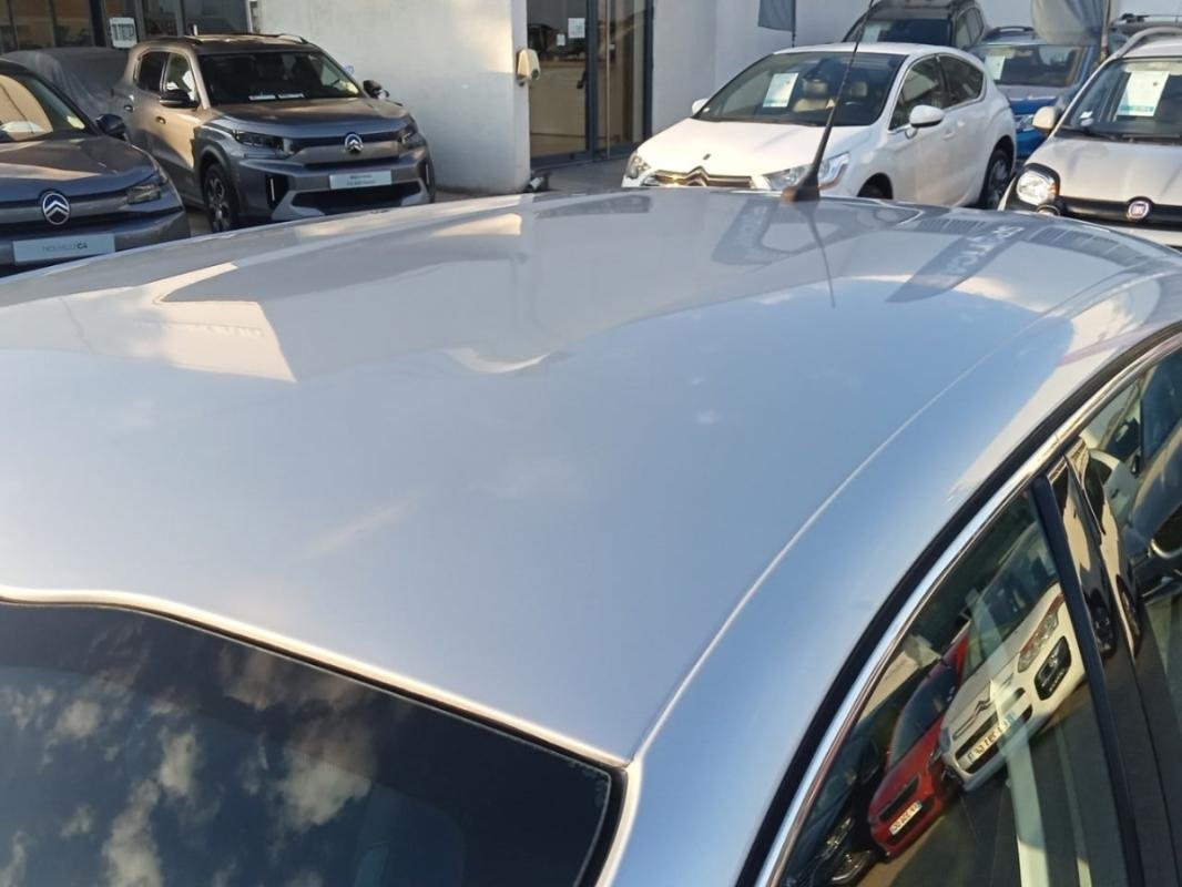 Peugeot 208 - Photo 39