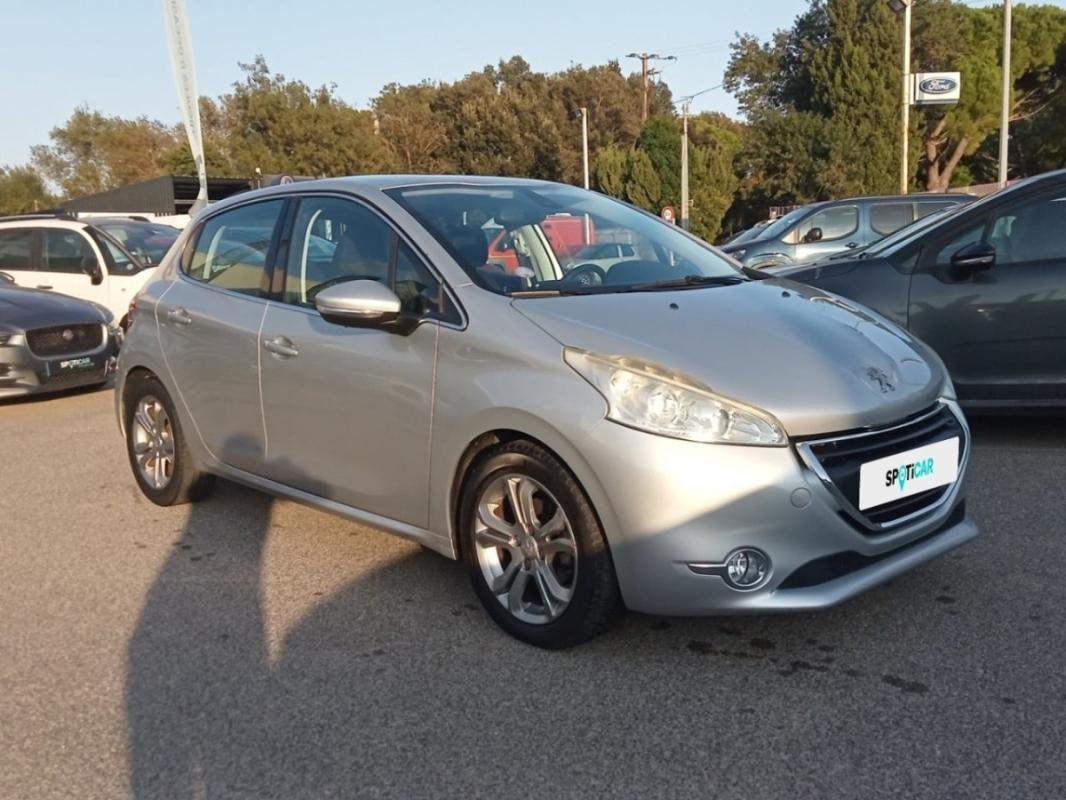 Peugeot 208 - Photo 44
