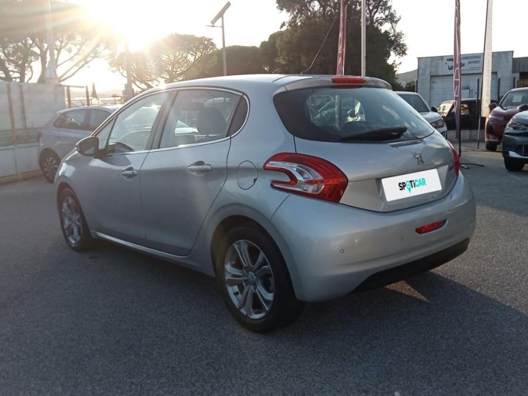 Peugeot 208 - Photo 47