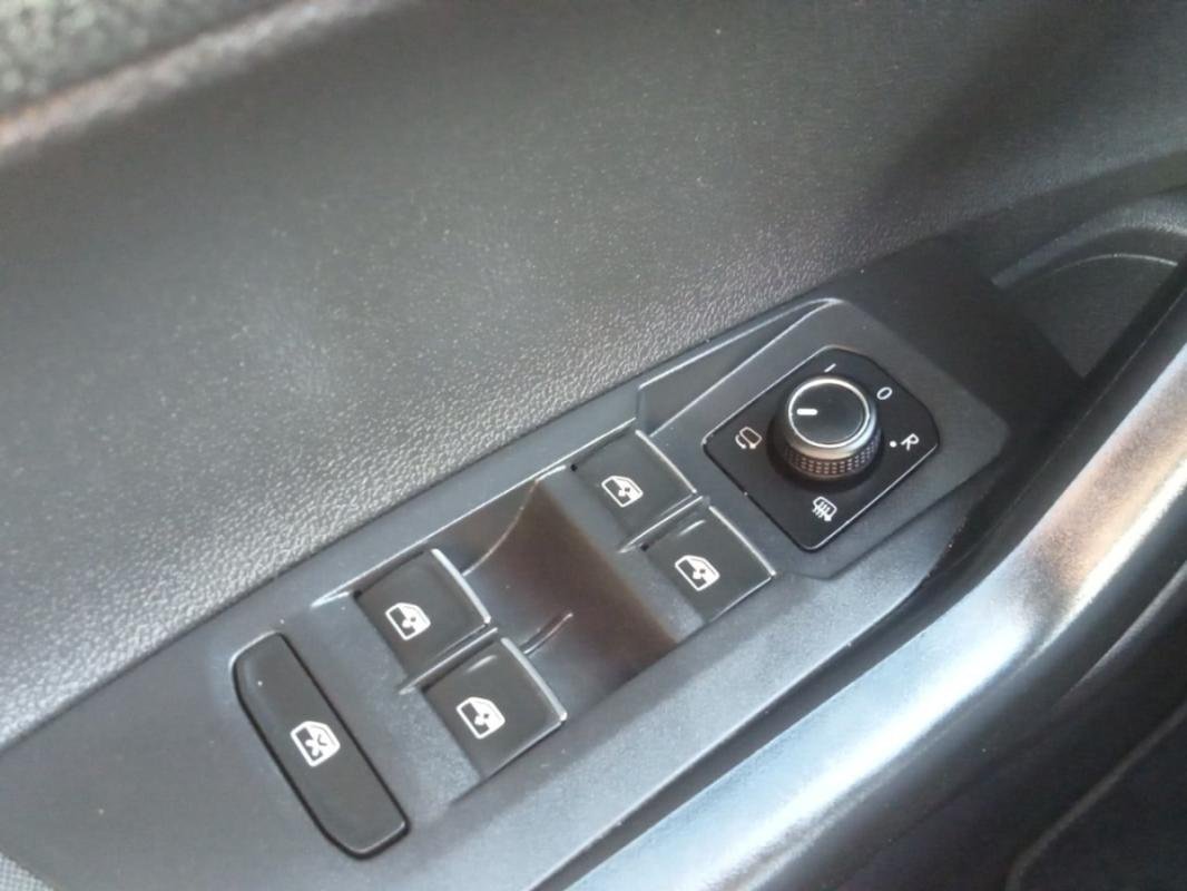 Volkswagen Polo - Photo 18