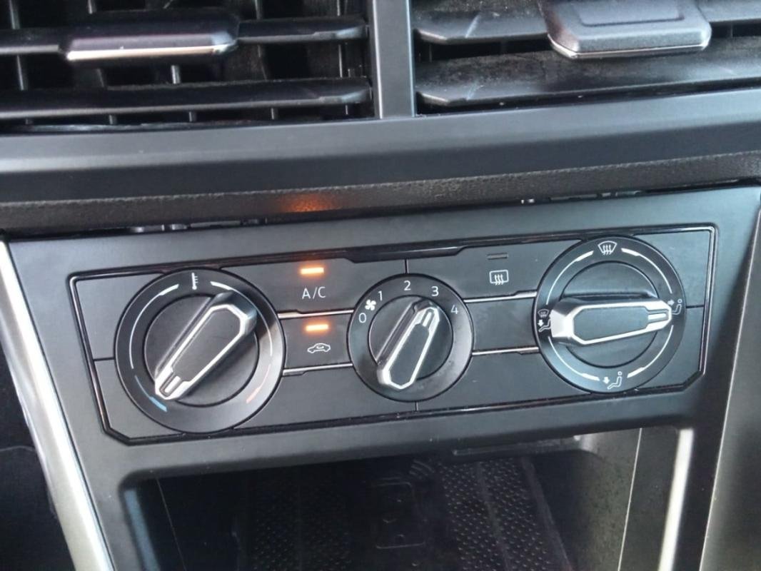 Volkswagen Polo - Photo 22
