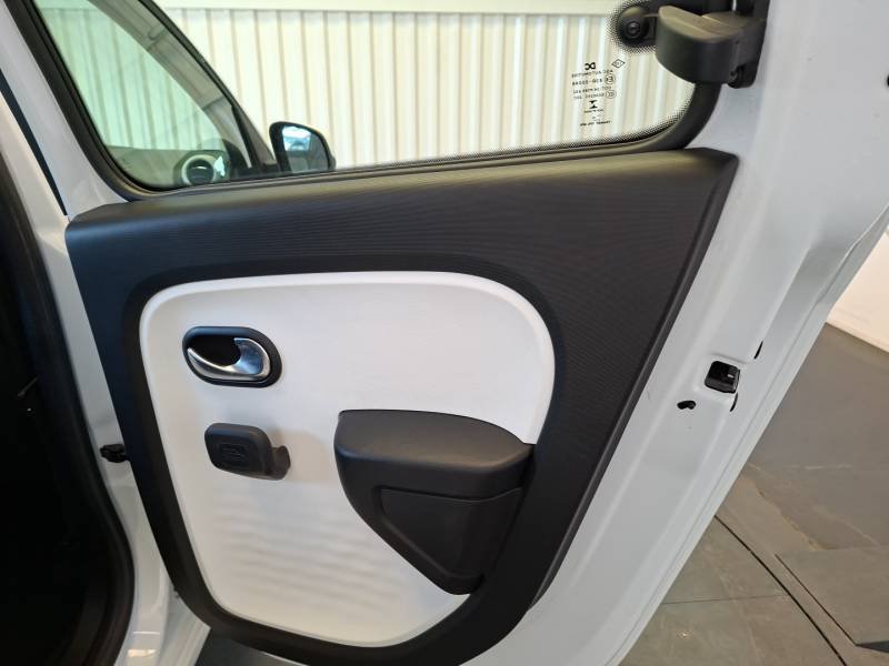Renault Twingo - Photo 17