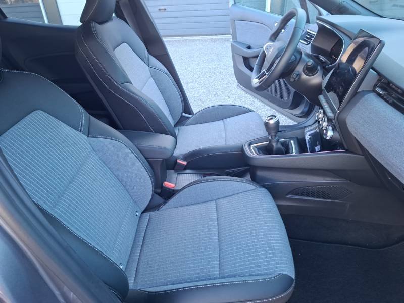 Renault Clio - Photo 16