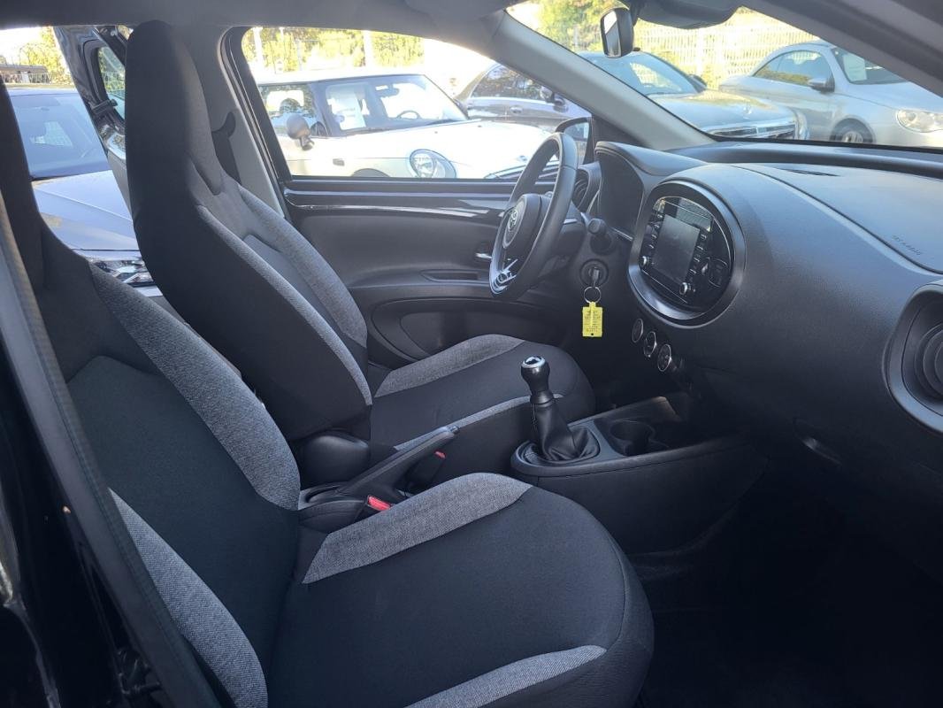 Toyota aygo x - Photo 6