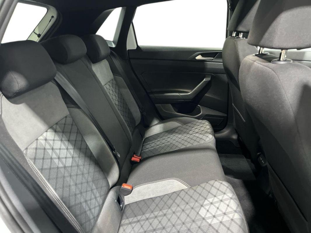 Volkswagen Polo - Photo 23