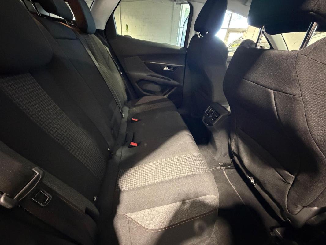 Peugeot 3008 - Photo 11