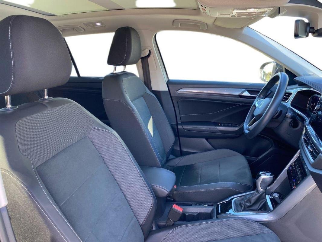 Volkswagen T-Roc - Photo 13