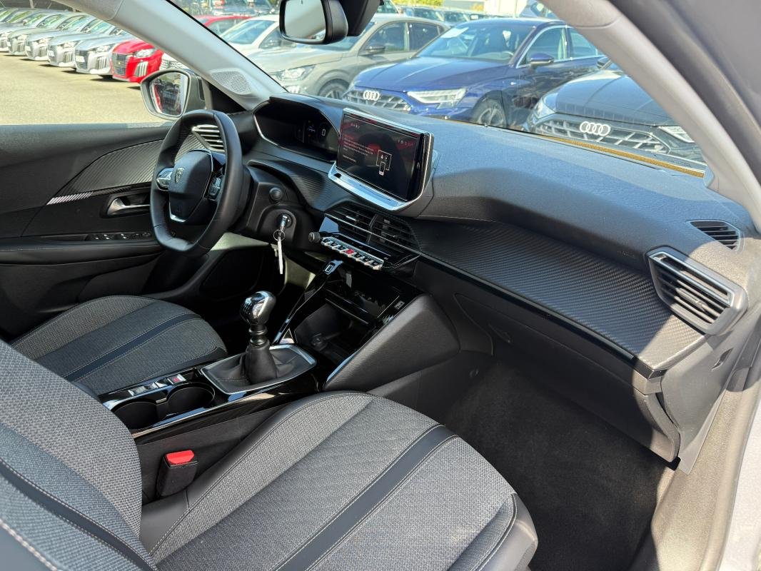 Peugeot 208 - Photo 20