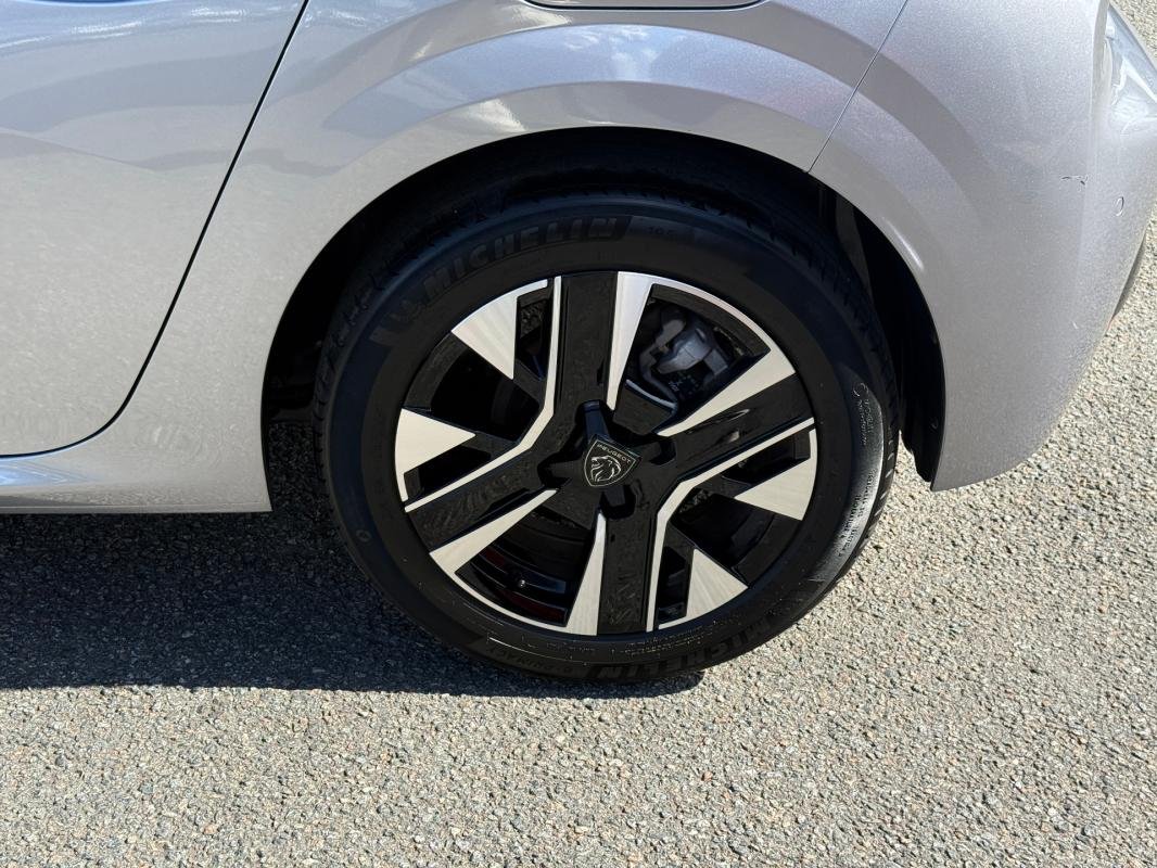 Peugeot 208 - Photo 24