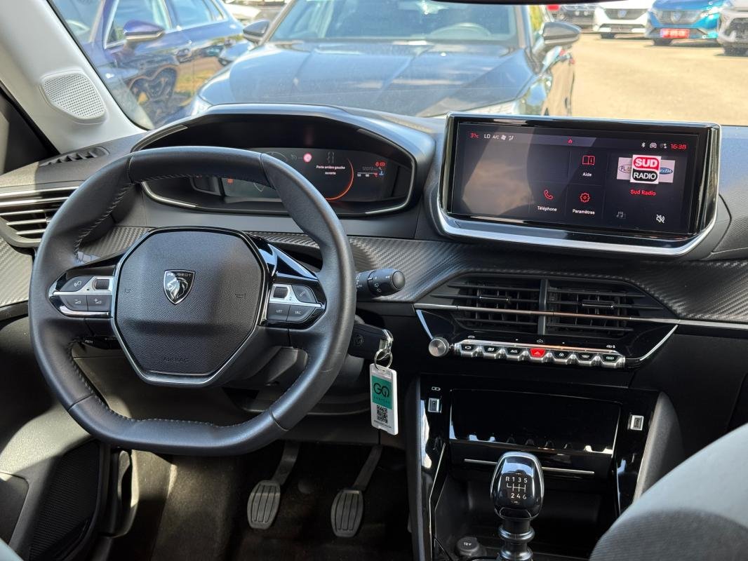 Peugeot 208 - Photo 7