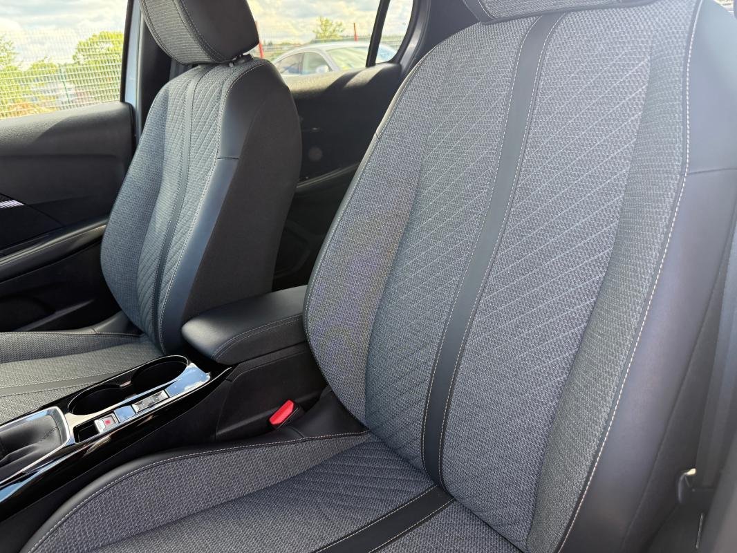 Peugeot 208 - Photo 10