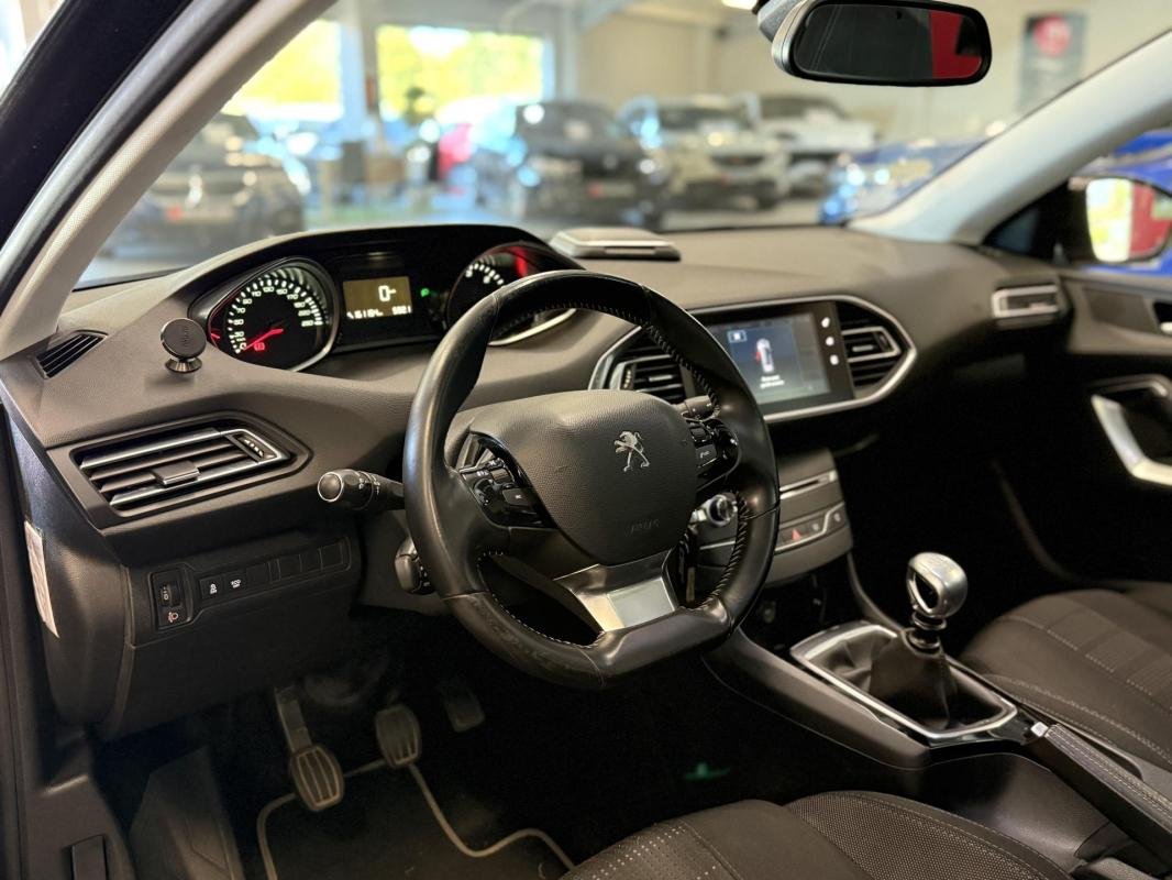 Peugeot 308 - Photo 13