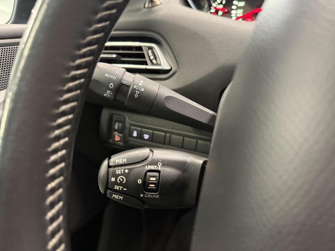 Peugeot 308 - Photo 15
