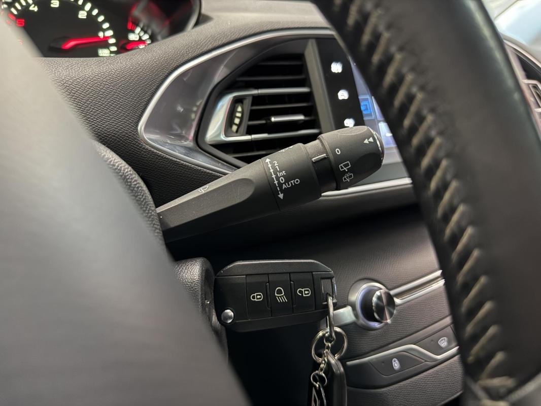 Peugeot 308 - Photo 16