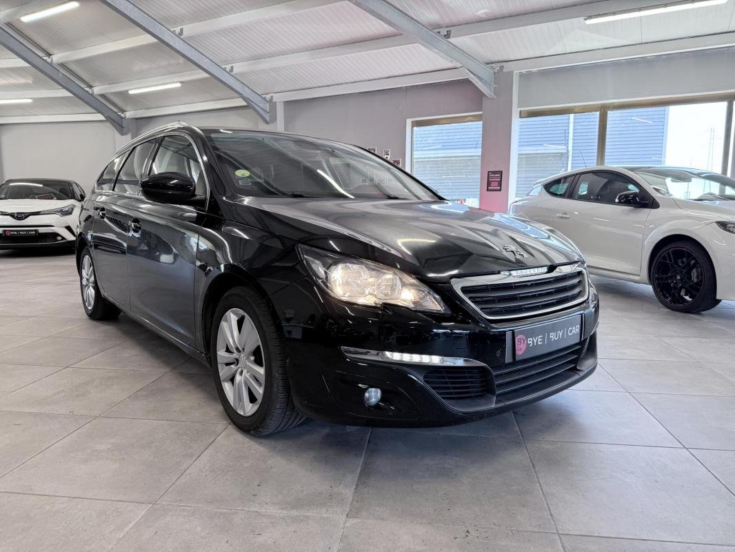 Peugeot 308 - Photo 2