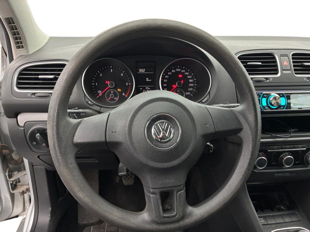Volkswagen Golf - Photo 11