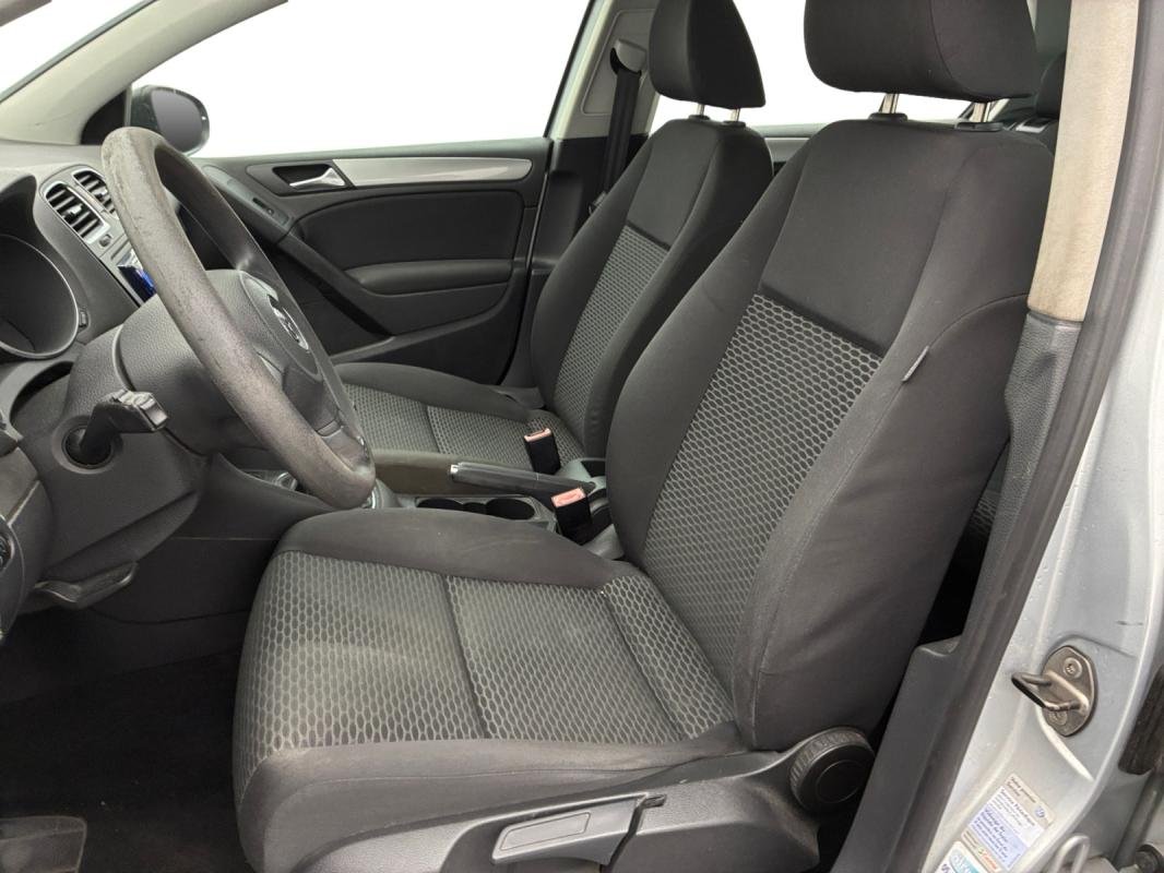 Volkswagen Golf - Photo 9