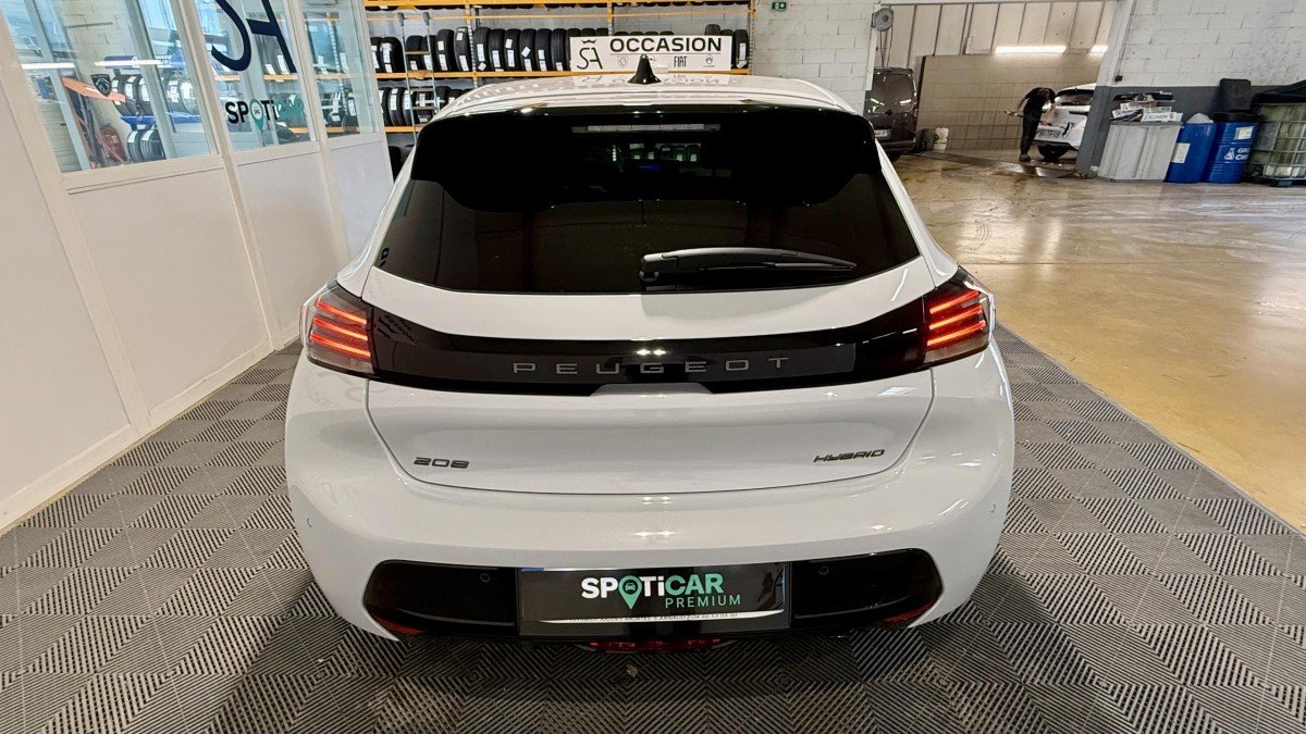 Peugeot 208 - Photo 6