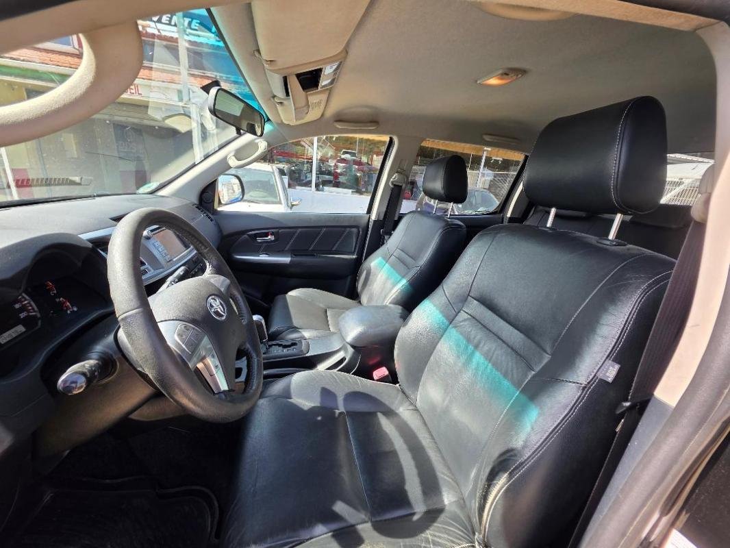 Toyota Hilux - Photo 15