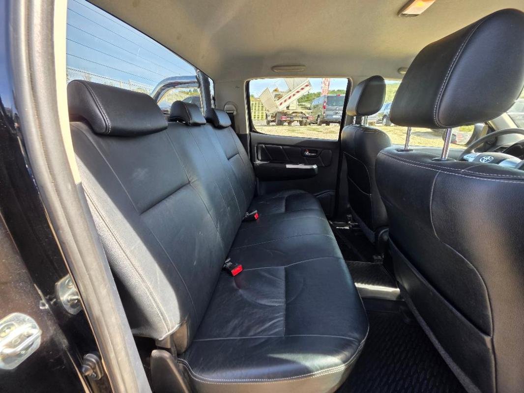 Toyota Hilux - Photo 17