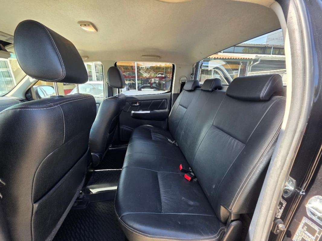 Toyota Hilux - Photo 18