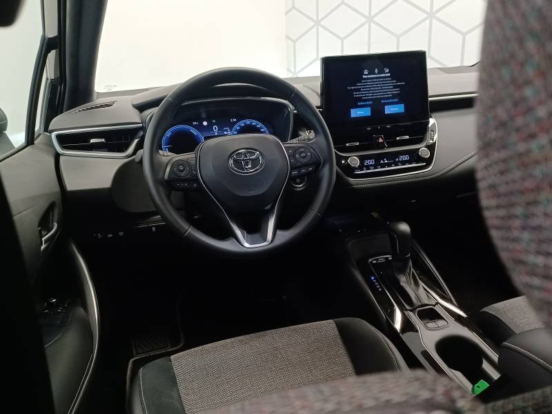 Toyota Corolla - Photo 11