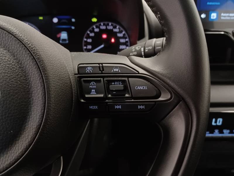 Toyota Yaris - Photo 18