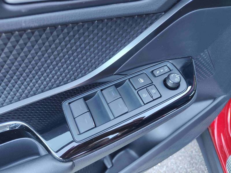 Toyota C-HR - Photo 13