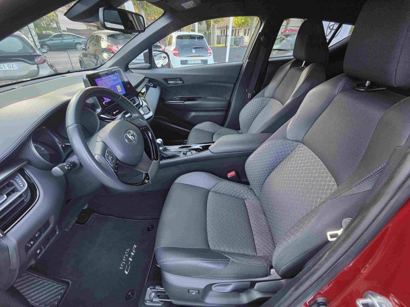 Toyota C-HR - Photo 14