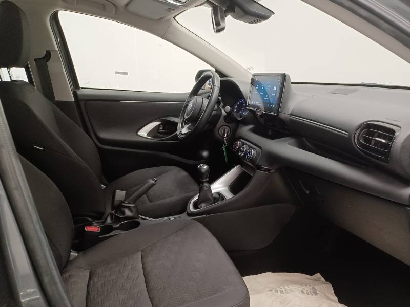Toyota Yaris - Photo 12