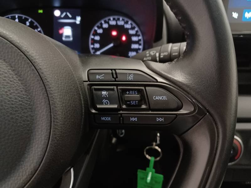 Toyota Yaris - Photo 18