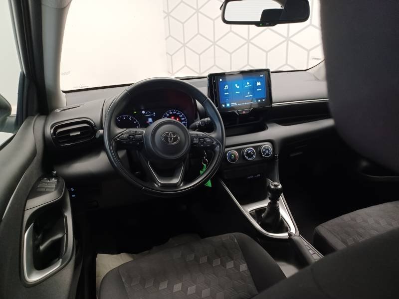 Toyota Yaris - Photo 11