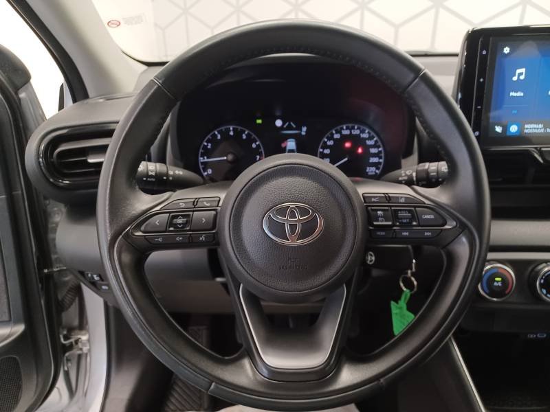 Toyota Yaris - Photo 16