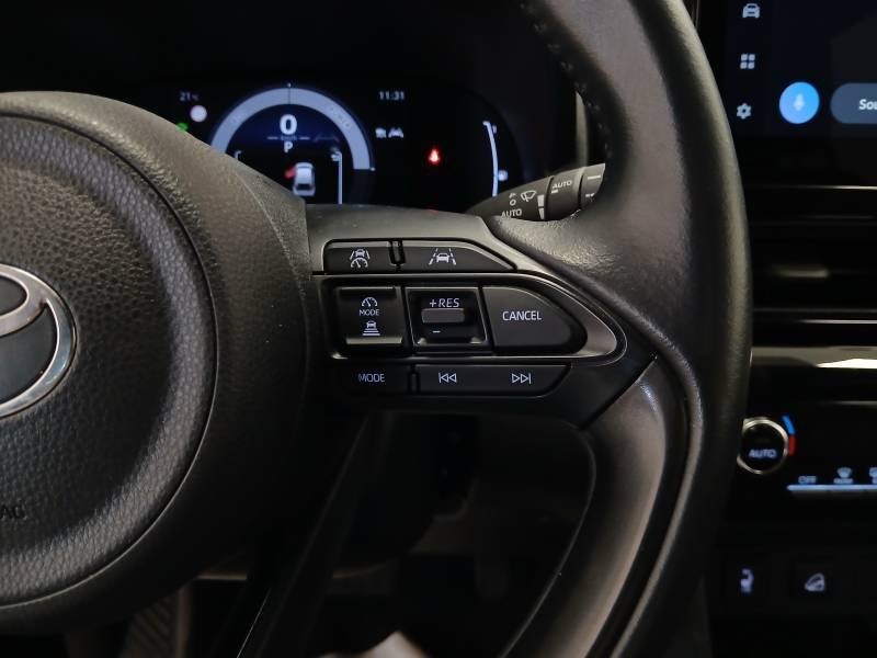 Toyota Yaris - Photo 18