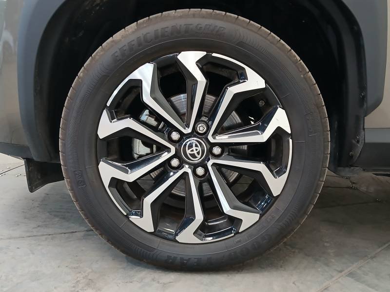 Toyota Yaris - Photo 9