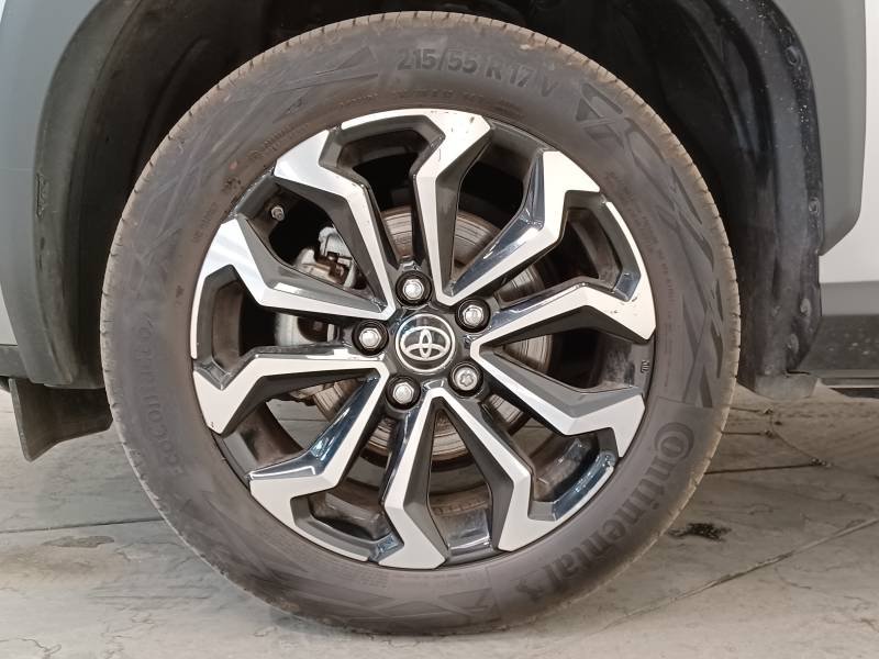 Toyota Yaris - Photo 9