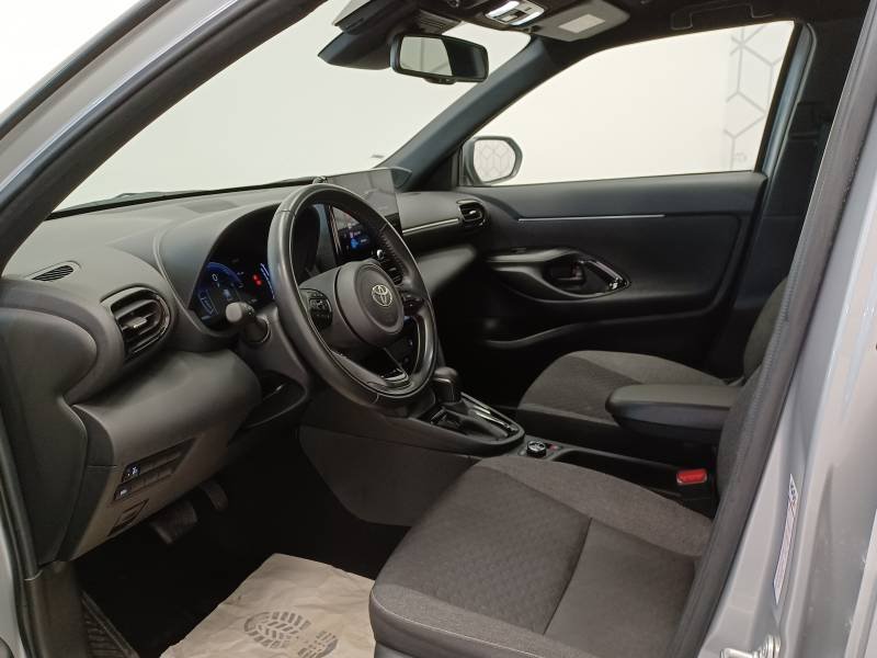 Toyota Yaris - Photo 10