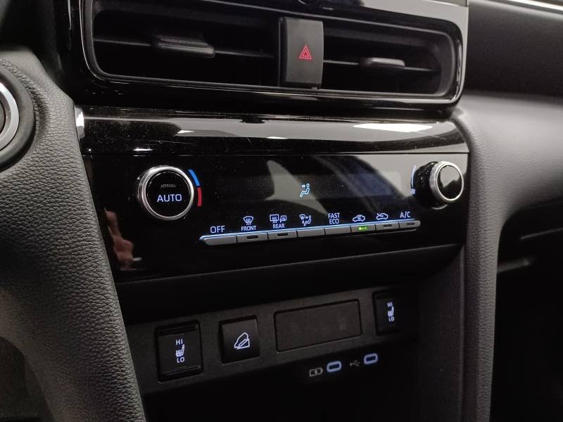 Toyota Yaris - Photo 23