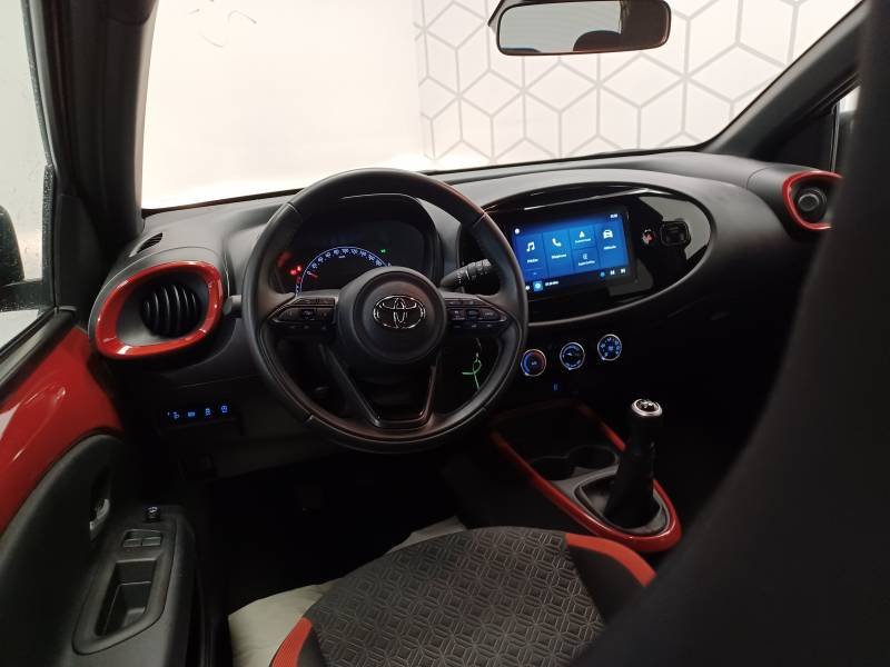 Toyota aygo x - Photo 11