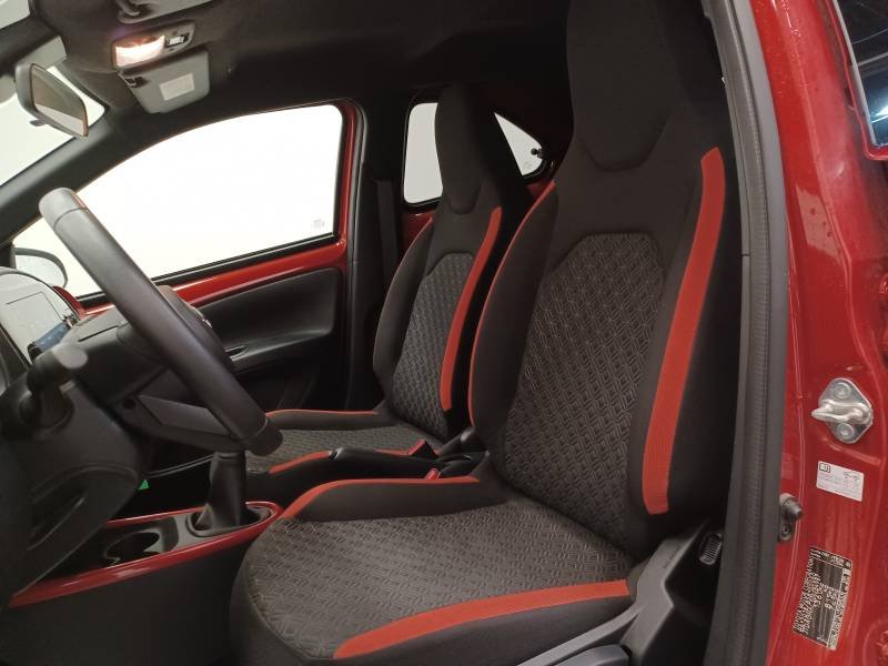 Toyota aygo x - Photo 15
