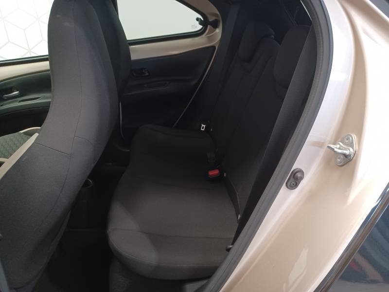 Toyota aygo x - Photo 13