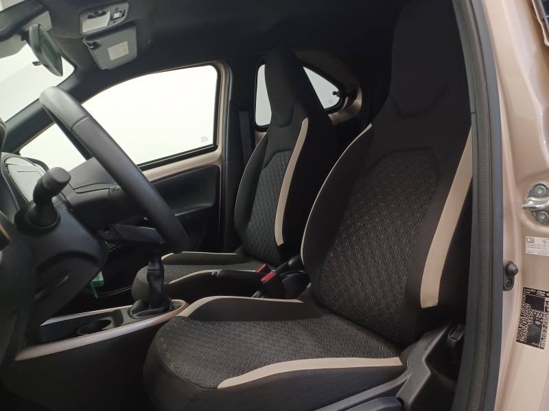 Toyota aygo x - Photo 15