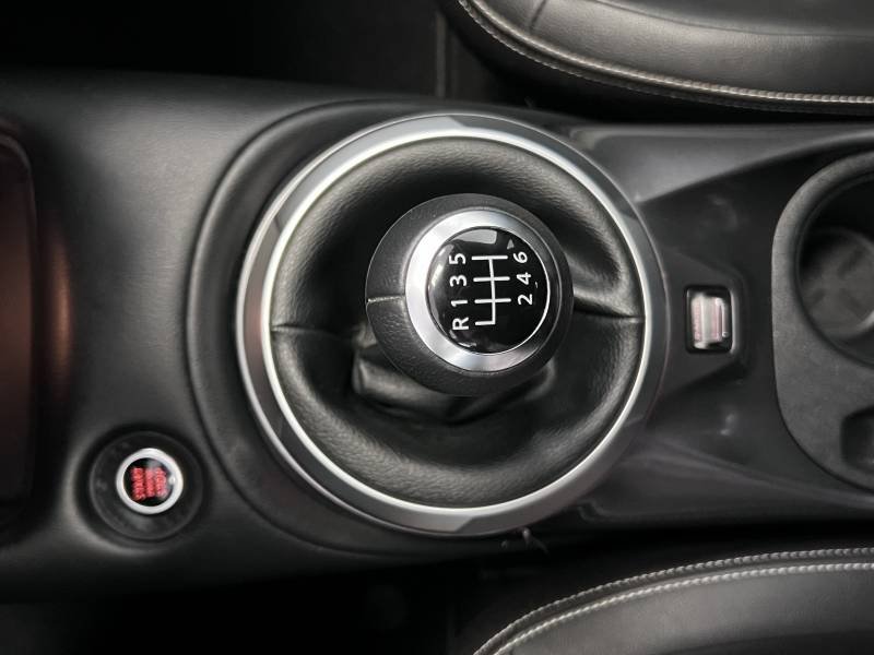 Nissan Juke - Photo 25