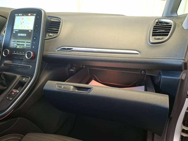 Renault Scénic - Photo 14