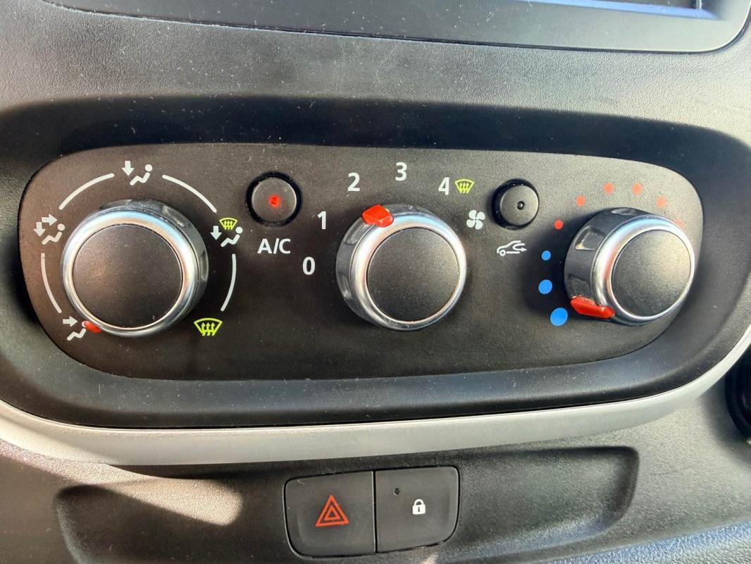 Renault Trafic - Photo 13