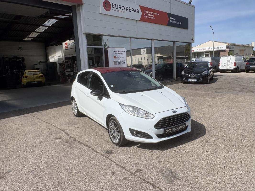 Ford Fiesta - Photo 2